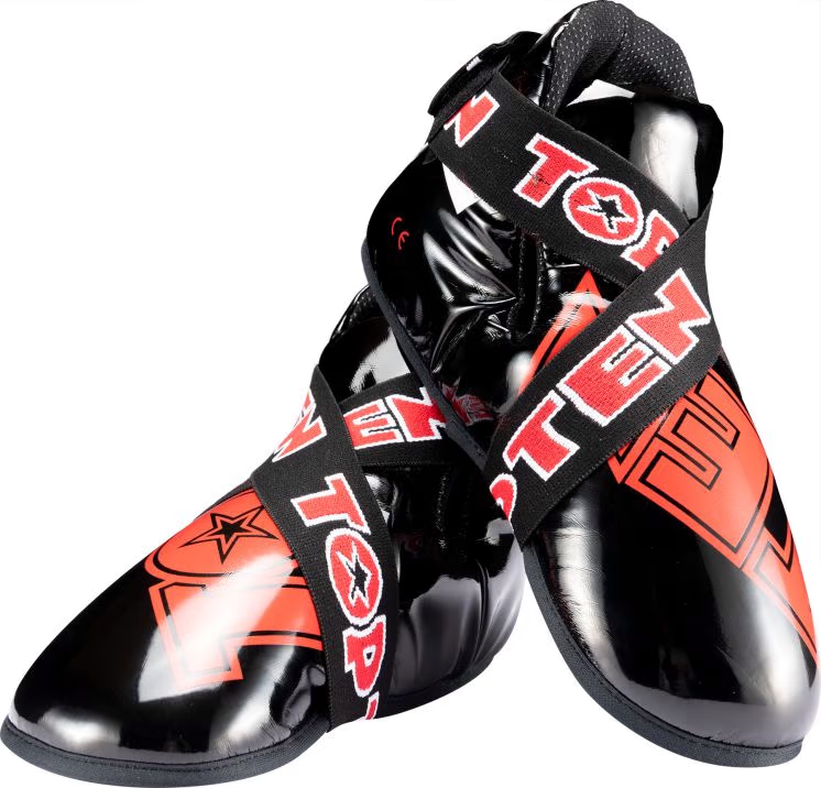 TOP TEN Kicks "Superlight" for competition